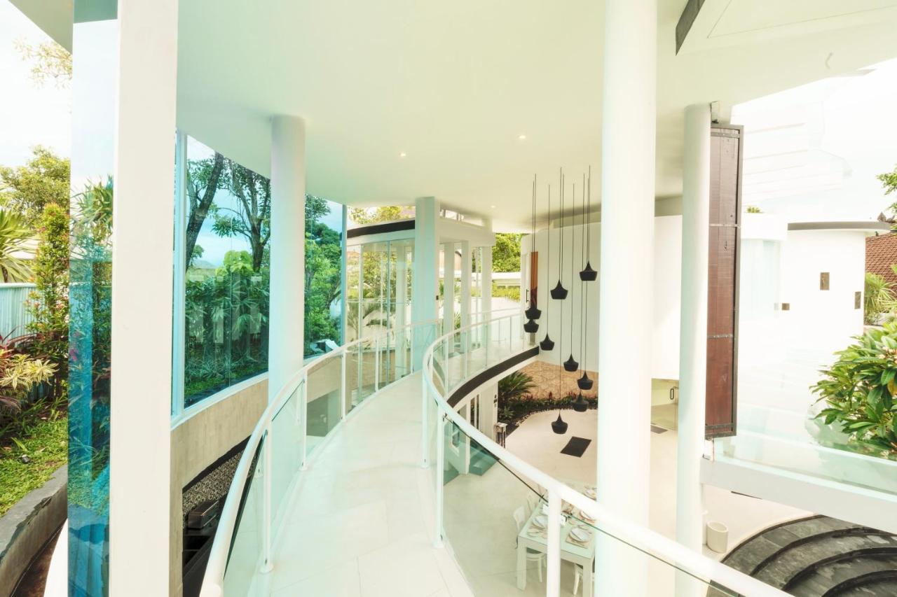Rose * Seminyak